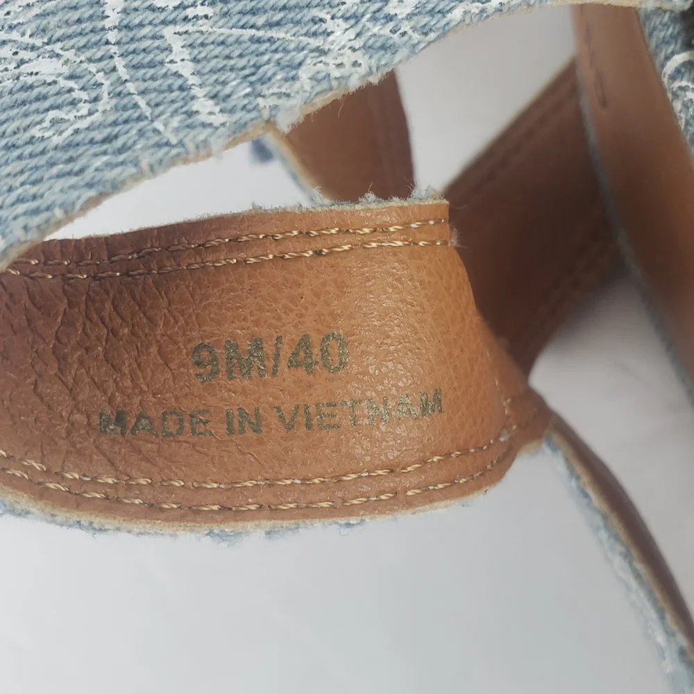 Lucky Brand Demmia wedge platform wood sandal shoe strappy printed denim new 9